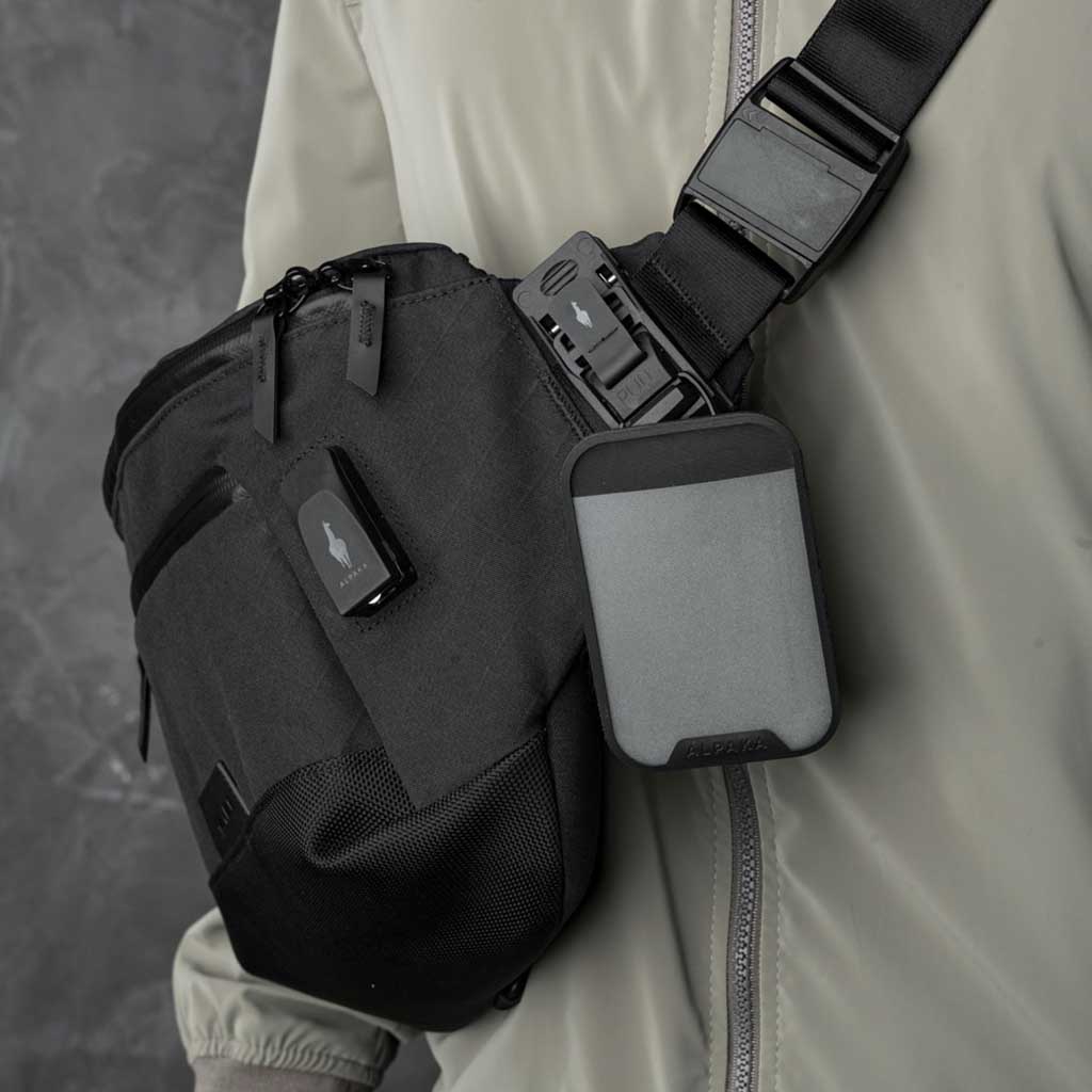 Bravo X Sling V2 Alpaka AA010100122 Sling Bags 6L / Black Axogrid 300D