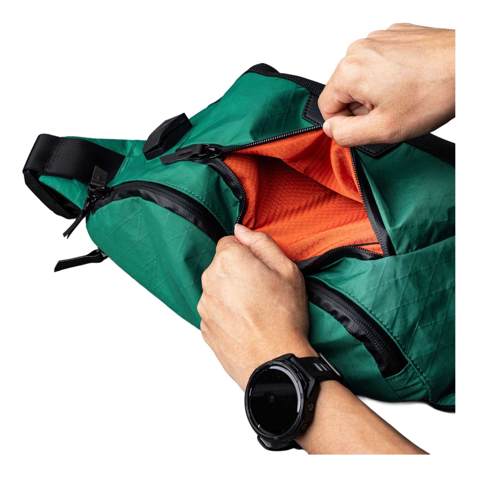 Bravo X Sling V2 Alpaka AA010101103 Sling Bags 6L / Cadmium Green | X-Pac VX21