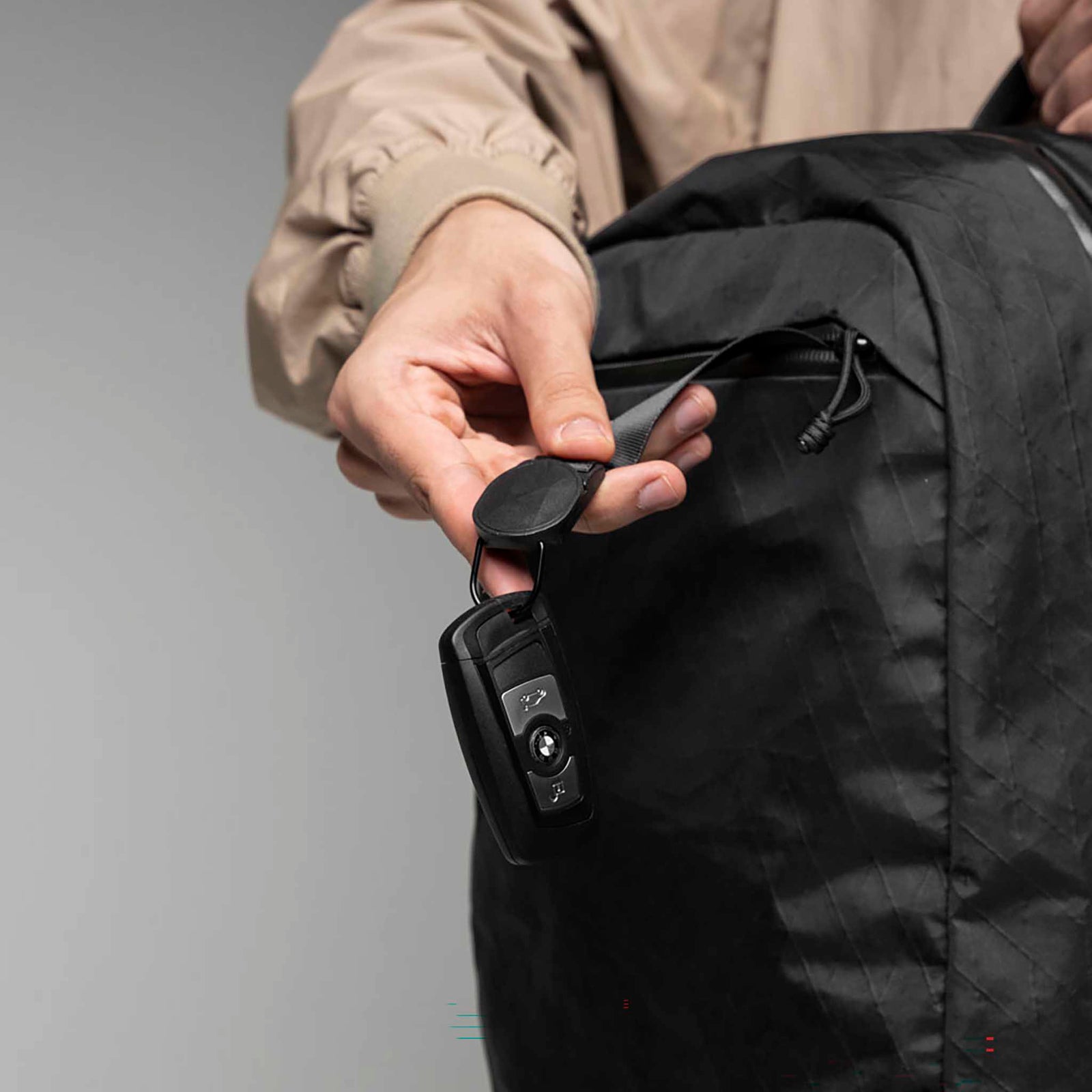 Essential Backpack 16L Alpaka AD010840103 Backpacks 16L / Black X-Pac Vx21
