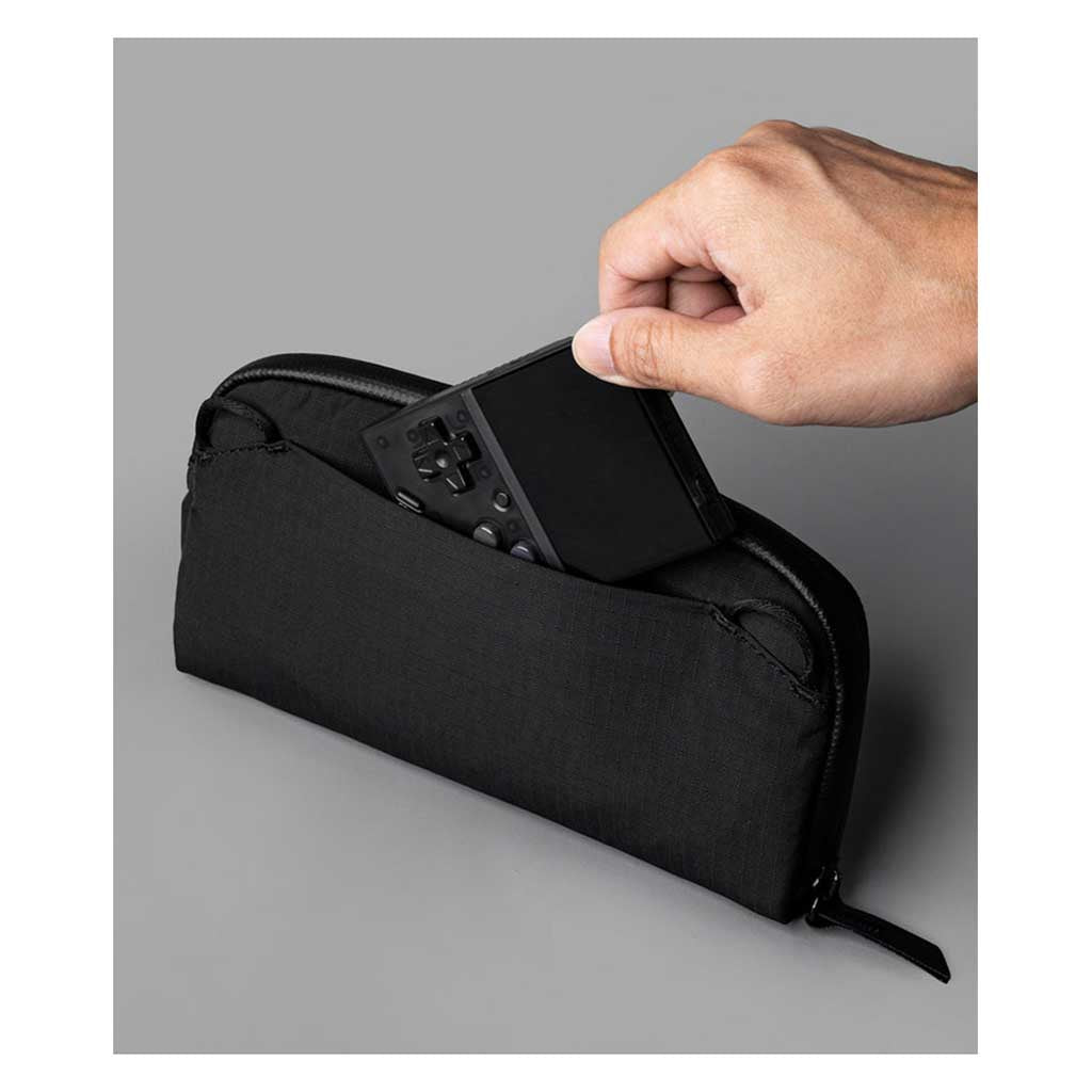 Flight Pouch Alpaka AA010510118 Pouches 300ml / Black | Axoflux 210D