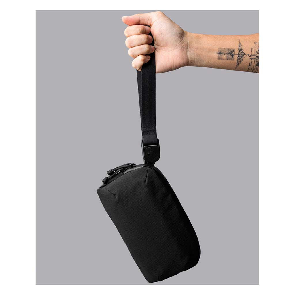 Flight Pouch Pro Alpaka AA010810124 Pouches 0.7L / Black | Axoflux 400D
