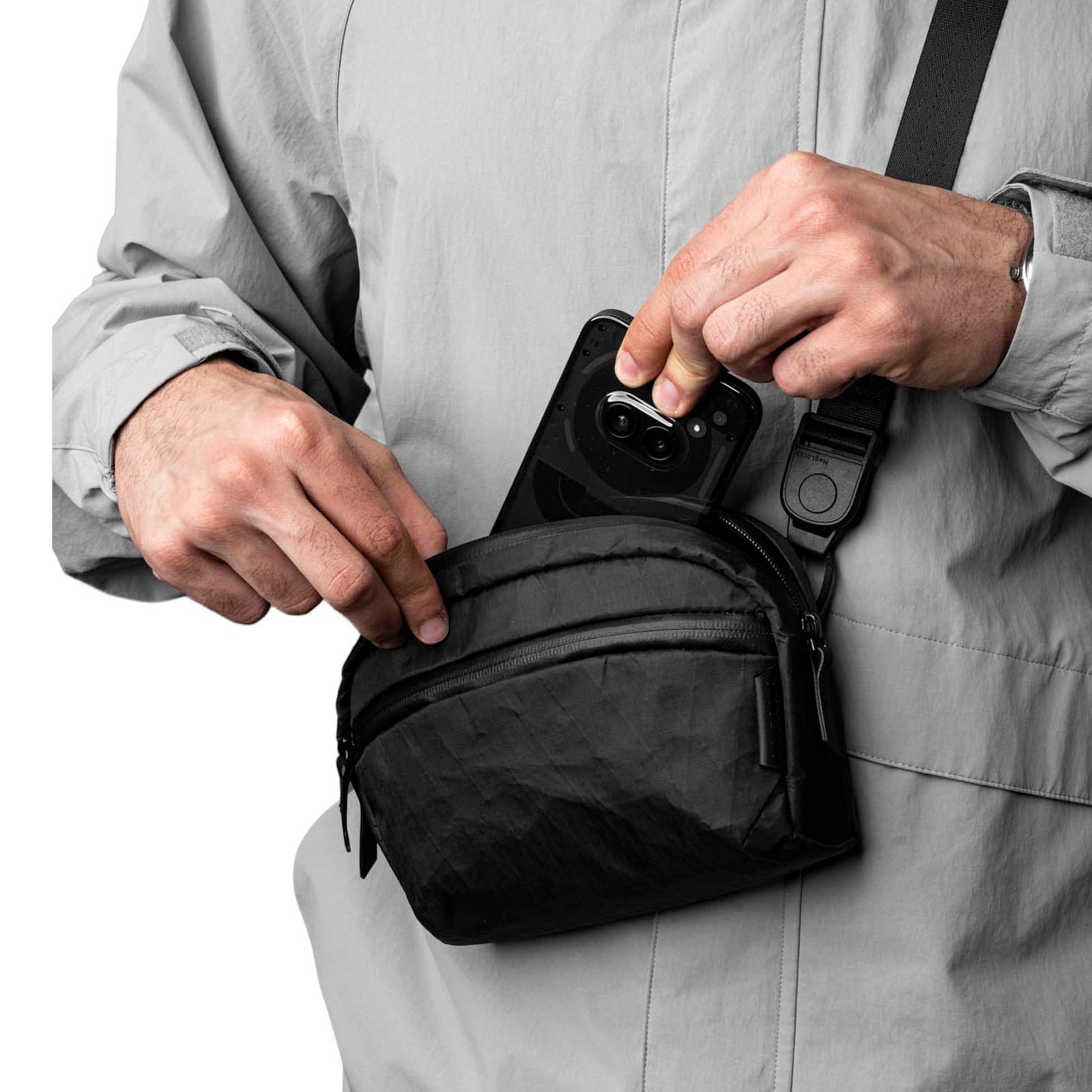 Flight Sling 1L Alpaka AA010530128 Sling Bags 1L / Black | X-Pac VX07 Ripstop