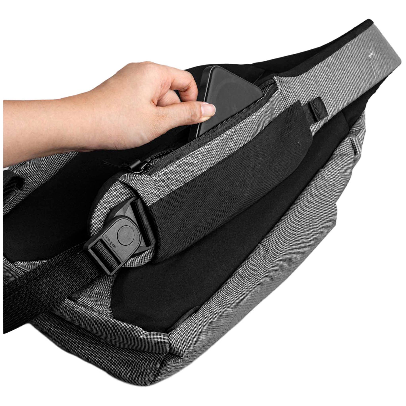 Metro Crossbody | Left Shoulder Alpaka AA010550230 Sling Bags One Size / Grey Ultradyne 100D