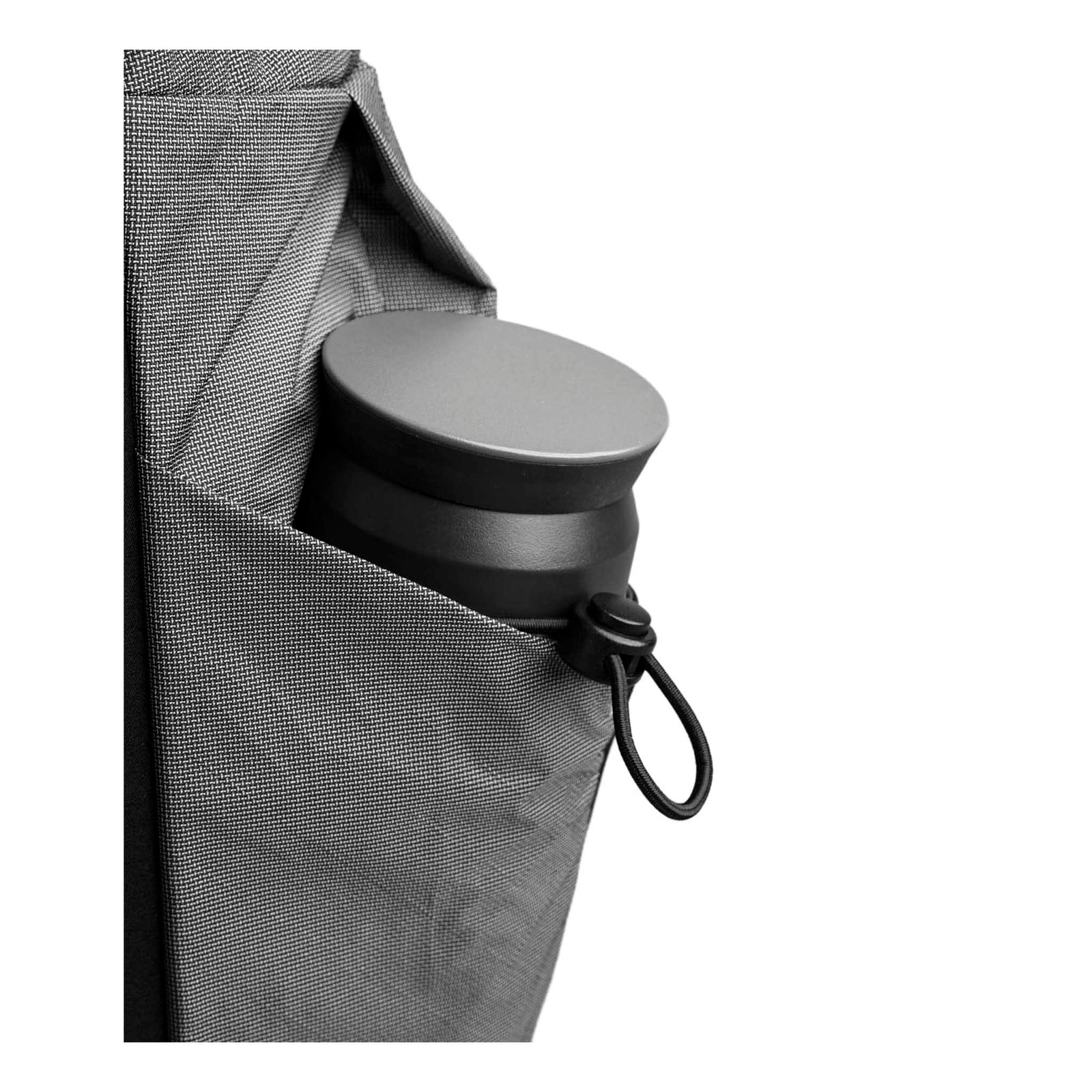 Metro Crossbody | Left Shoulder Alpaka AA010550230 Sling Bags One Size / Grey Ultradyne 100D