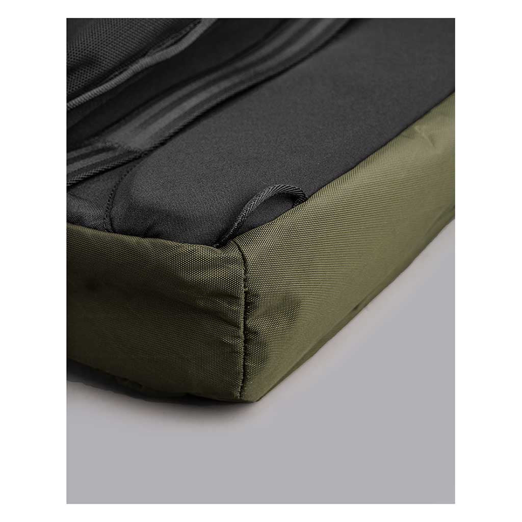 Metro Crossbody | Left Shoulder Alpaka AA010550507 Sling Bags One Size / Olive Green | X-Pac X42