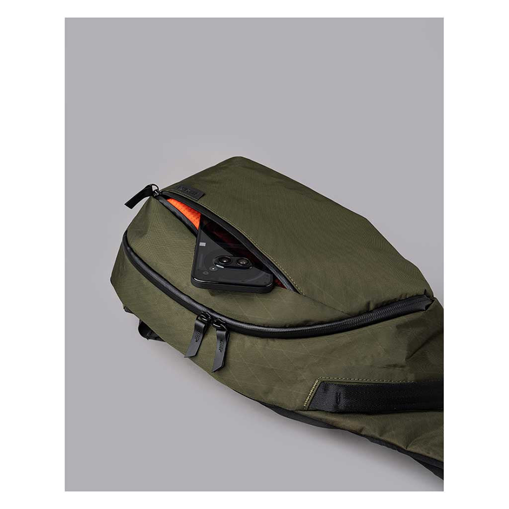 Metro Crossbody | Left Shoulder Alpaka AA010550507 Sling Bags One Size / Olive Green | X-Pac X42