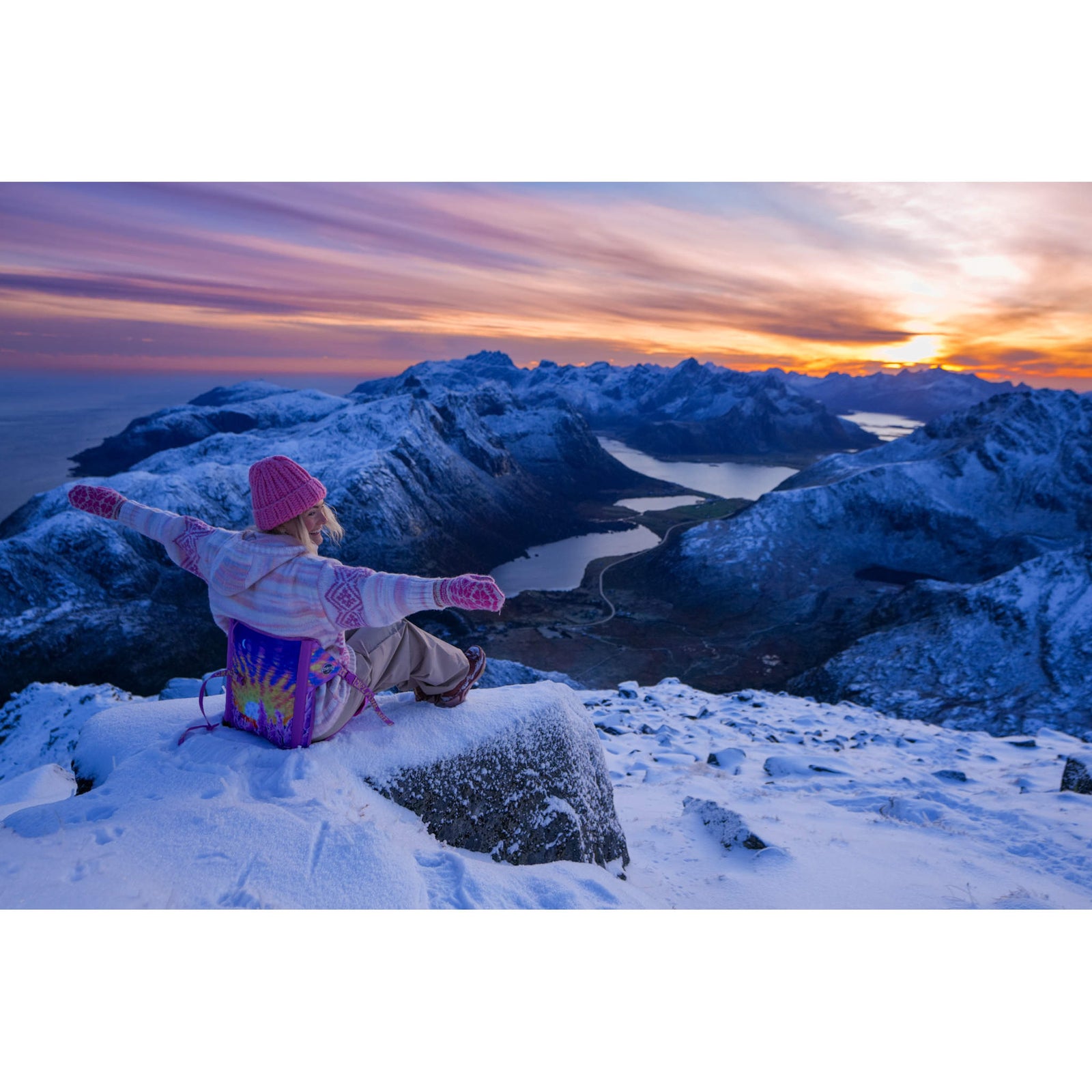 Hex 2.0 Original Chair | Rachel Pohl Limited Edition Crazy Creek 1024-RPSG Chairs One Size / Snow Ghosts