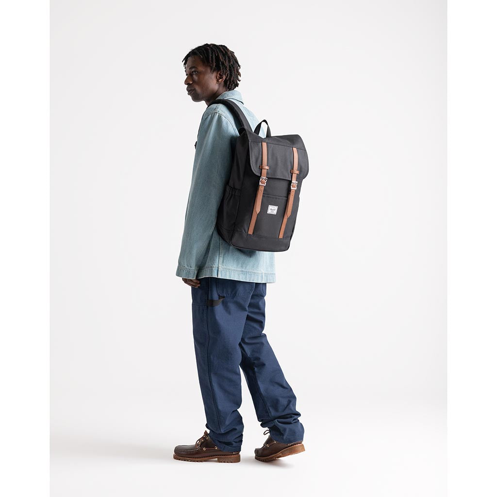 Herschel Retreat Backpack Herschel Supply Co. 11397-00001-OS Backpacks 23L / Black