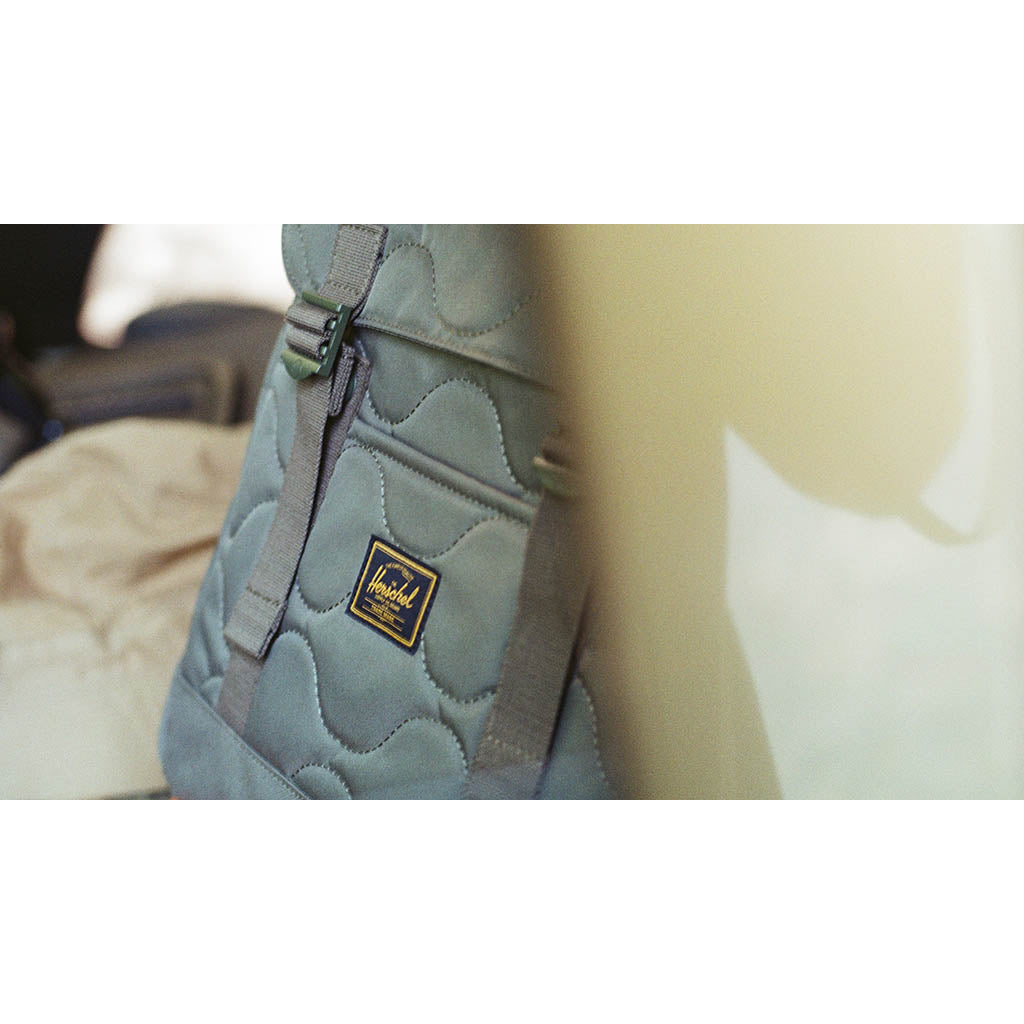 Herschel Retreat Backpack | Quilted Herschel Supply Co. 11685-00001-OS Backpacks 23L / Black