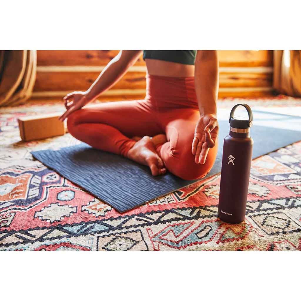24 oz Standard Mouth Hydro Flask S24SX464 Water Bottles 24 oz / Indigo