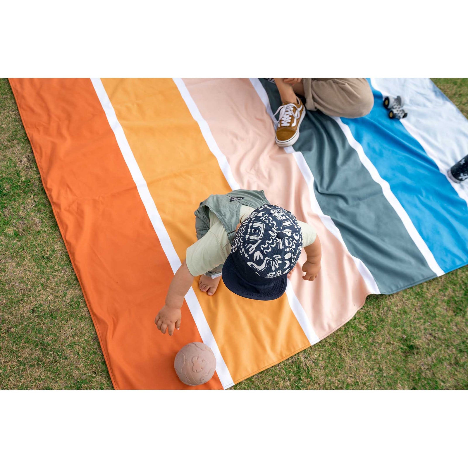 Festival Blanket Nomadix FT-STRP-105 Blankets One Size / Stripes Retro