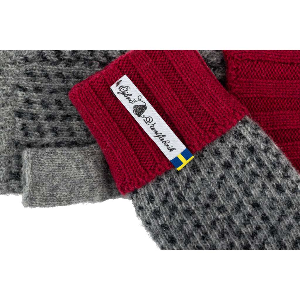 Skaftö Grå Wristwarmer Öjbro Vantfabrik OSKA05PVLA Wristwarmer One Size / Skaftö Grå
