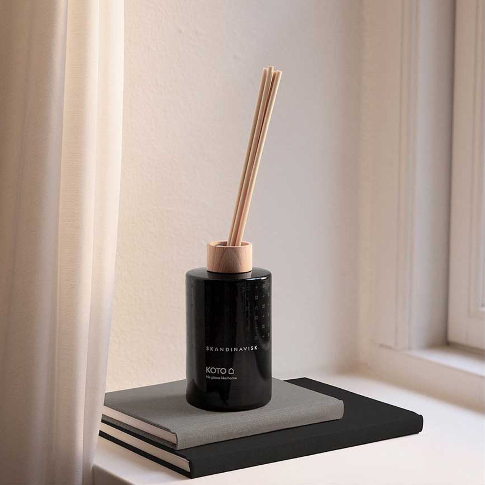 Reed Diffuser 200ml | Koto Skandinavisk 20318 Reed Diffusers 200ml / Koto