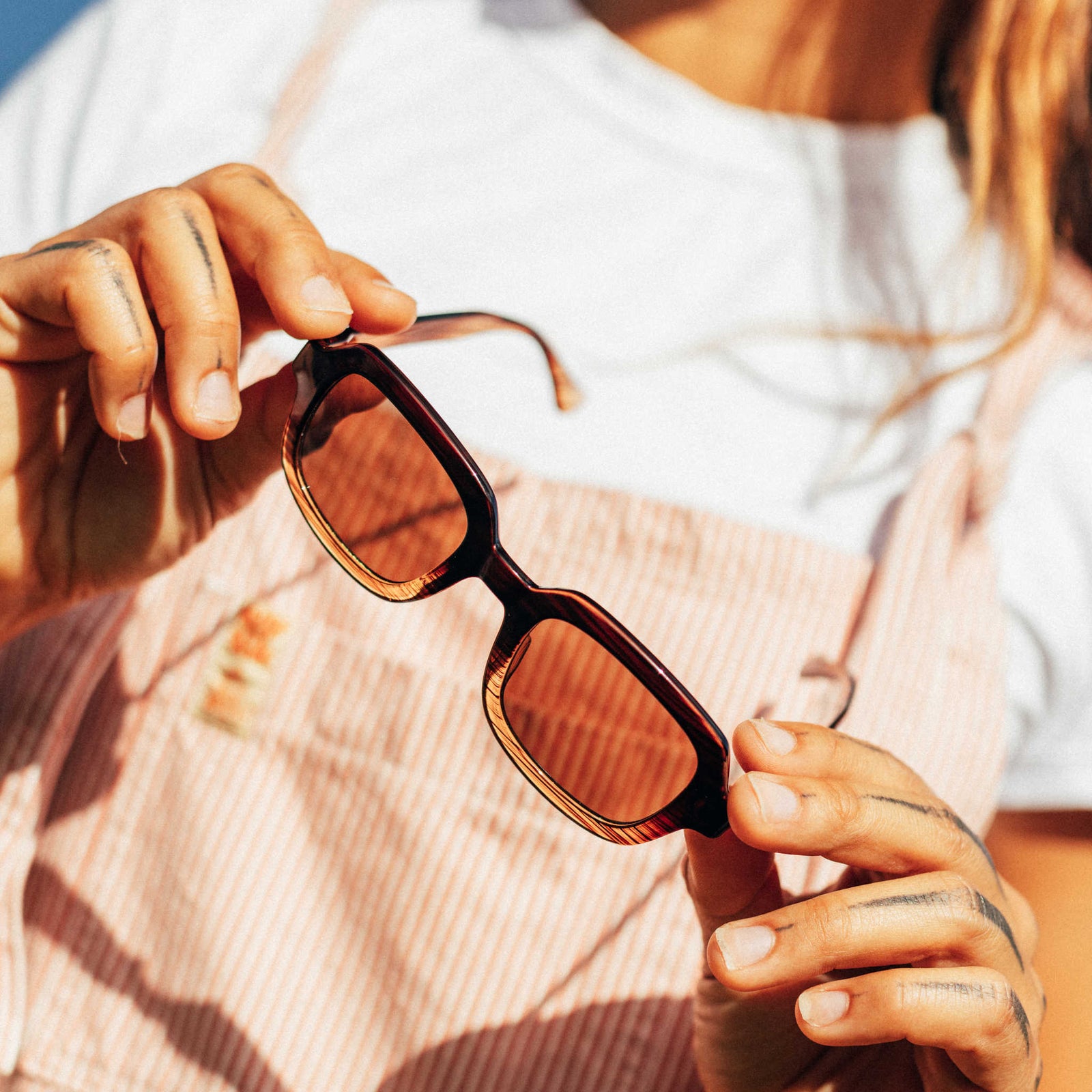 Lago Sunski SUN-LA-WTA Sunglasses One Size / Wire Tortoise Amber