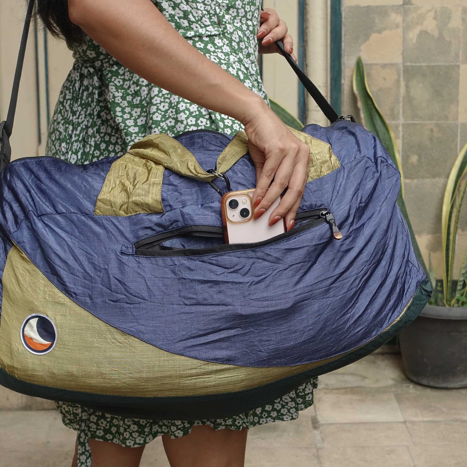 Moon Carrier Ticket To The Moon TMDF40L4823 Duffle Bags 40L / Blue/Gold
