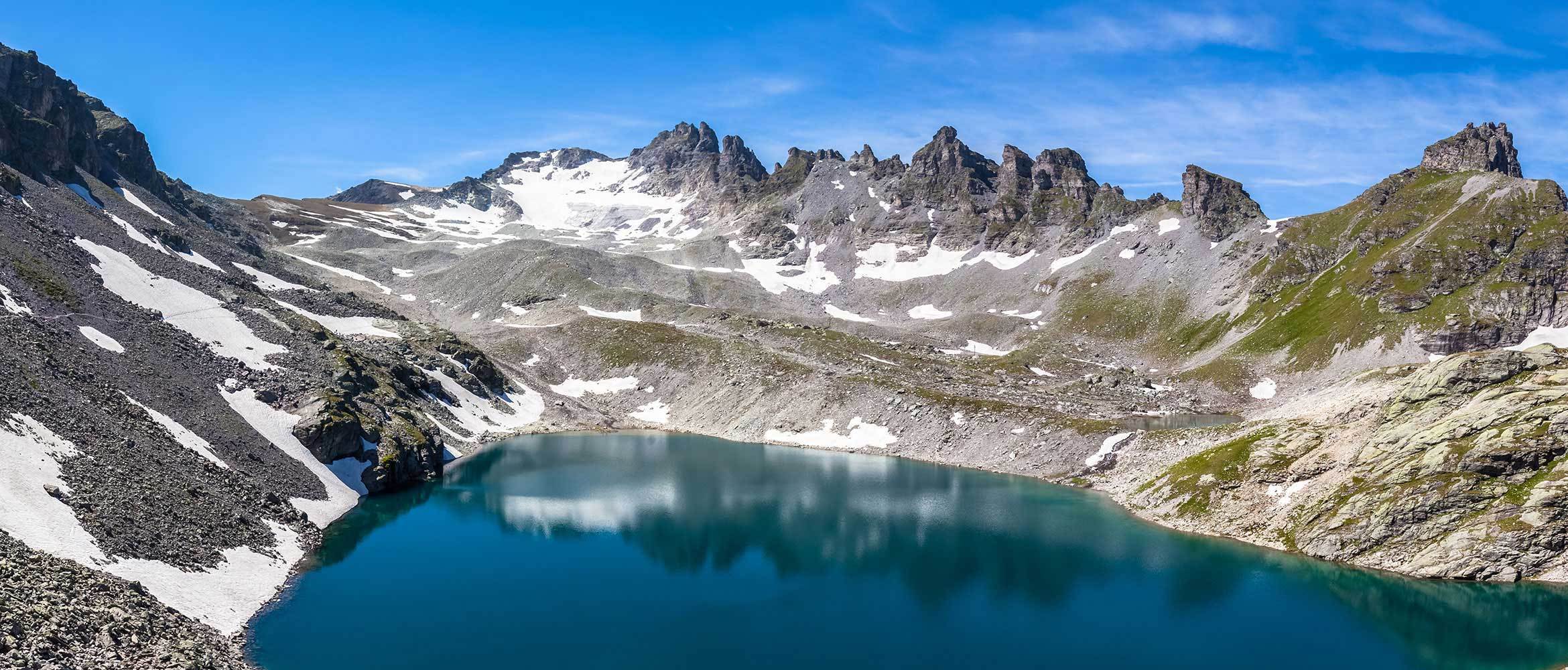 5 Seen Wanderung - Switzerland's Five Lake Hike | WildBounds