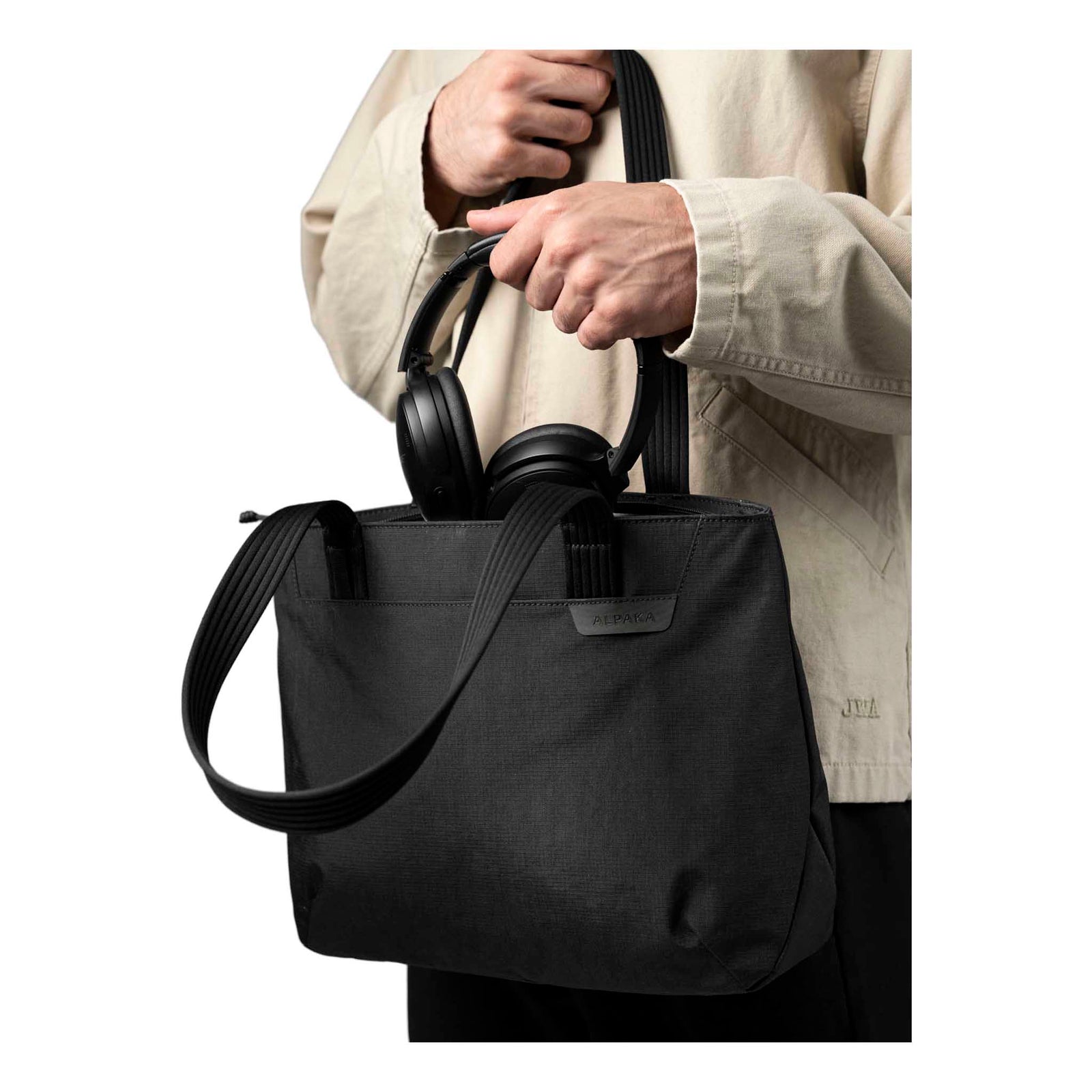 Flight Tote (S)