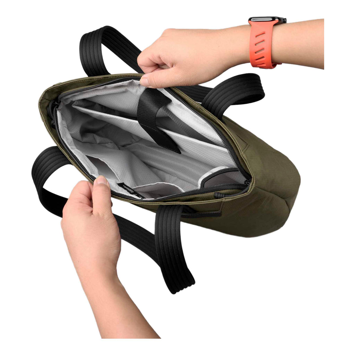 Flight Tote (S)