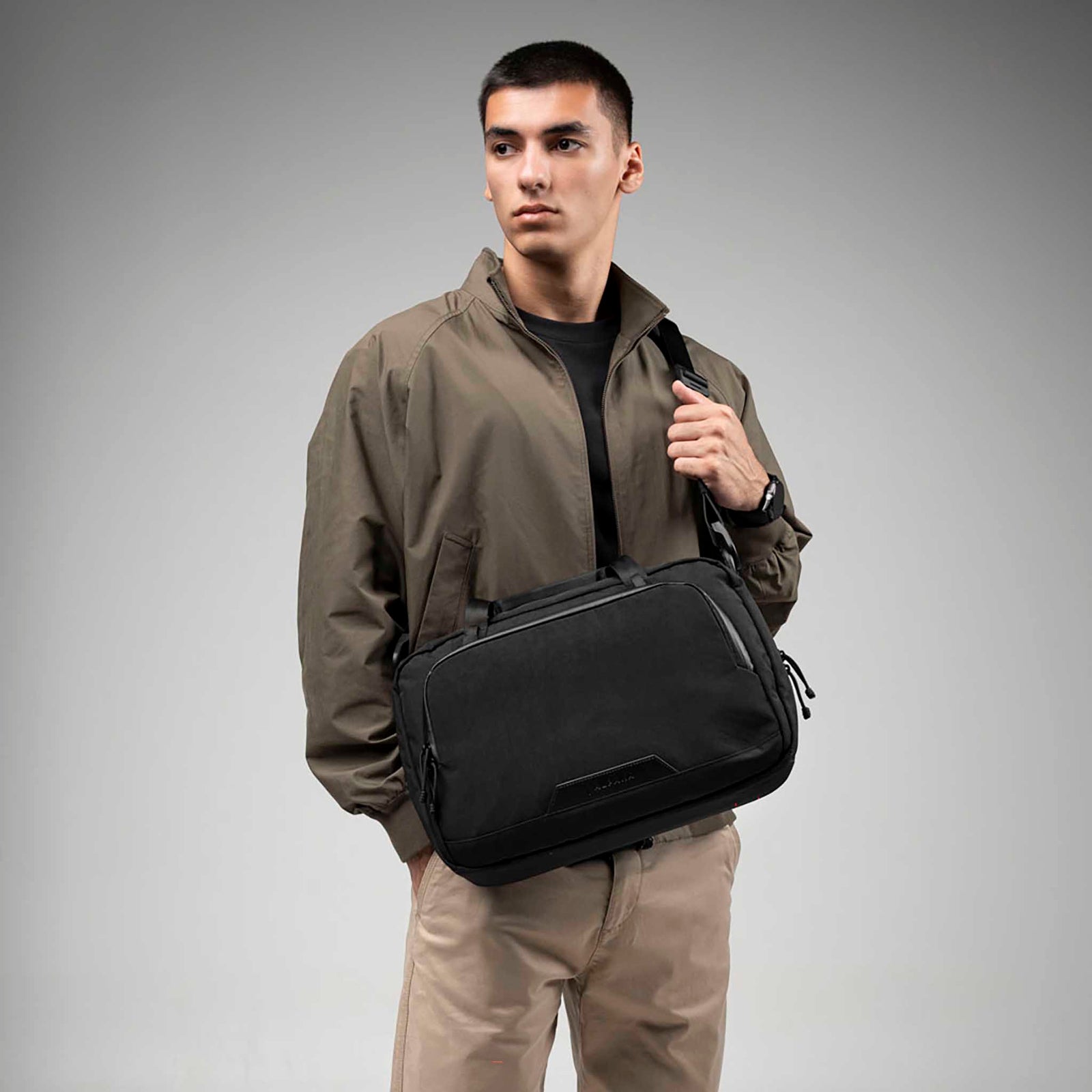 Bravo Brief | 14" Alpaka AA010910124 Briefcases 13L / Black Axoflux 400D Ripstop Nylon