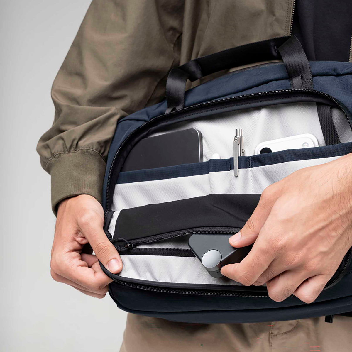 Bravo Brief | 14" Alpaka AA010910624 Briefcases 13L / Moonlight Blue Axoflux 400D Ripstop Nylon