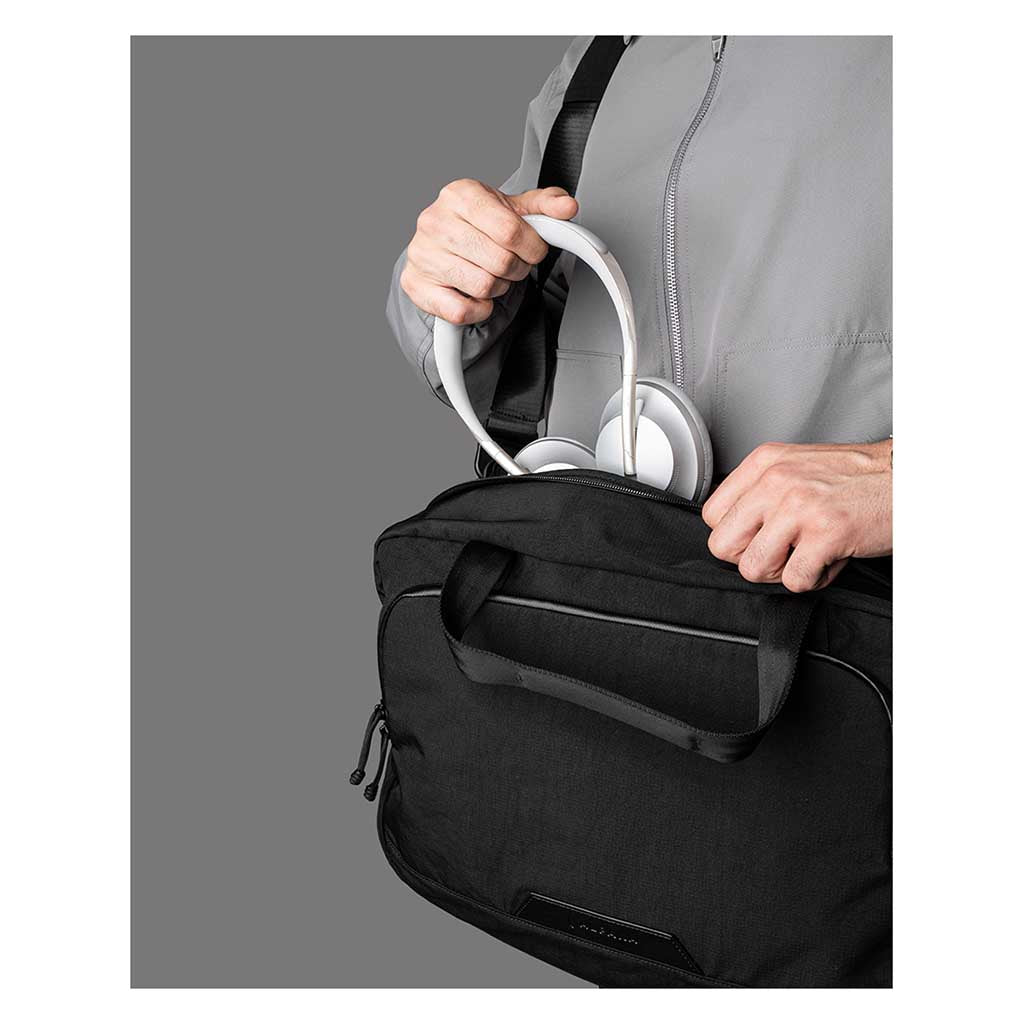 Bravo Brief Alpaka AA010820124 Briefcases 15L / Black | Axoflux 400D