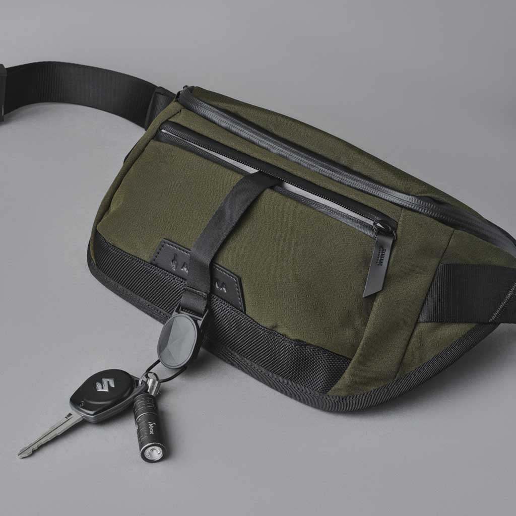 Bravo Sling Mini v2 Alpaka AA010450521 Sling Bags 5L / Army Green | Axoflux 300D