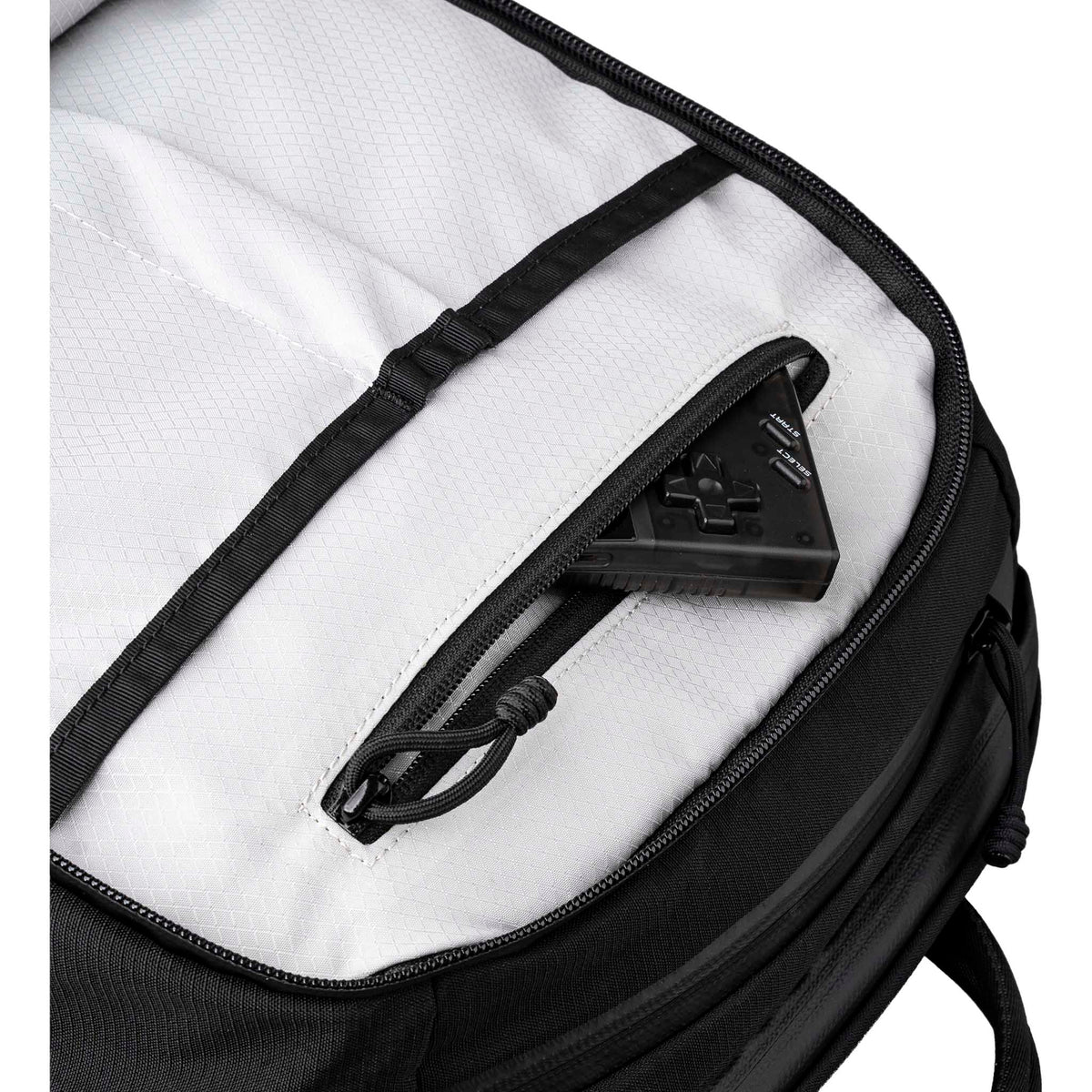 Elements Backpack Pro Alpaka AA010360124 Backpacks 26L / Black | Axoflux 400D Ripstop Nylon