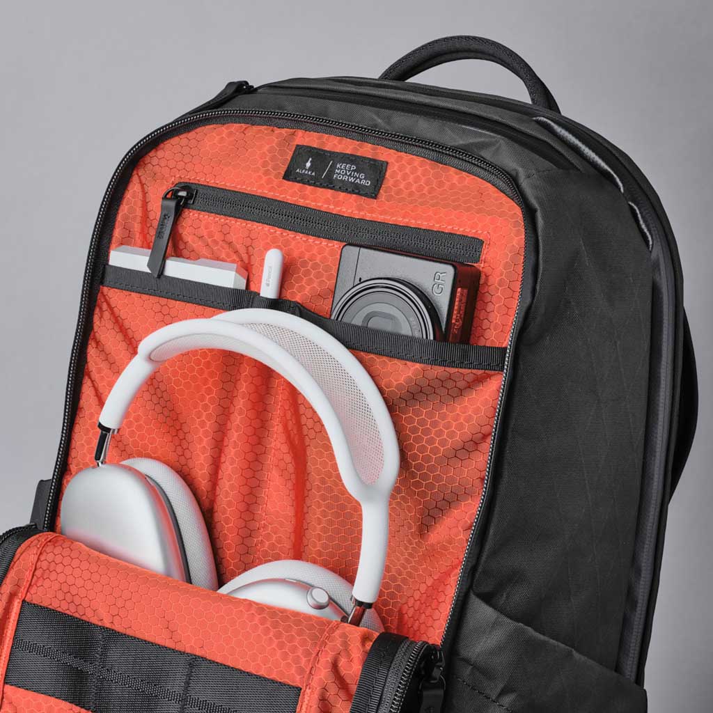 Elements Backpack Pro Alpaka AA010360106 Backpacks 26L / Black | X-Pac VX42