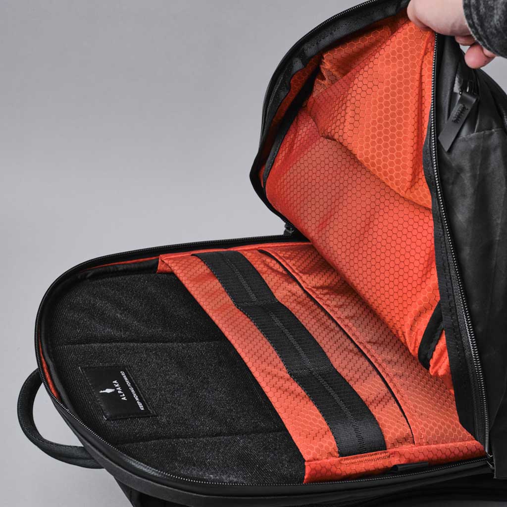 Elements Backpack Pro Alpaka AA010360106 Backpacks 26L / Black | X-Pac VX42