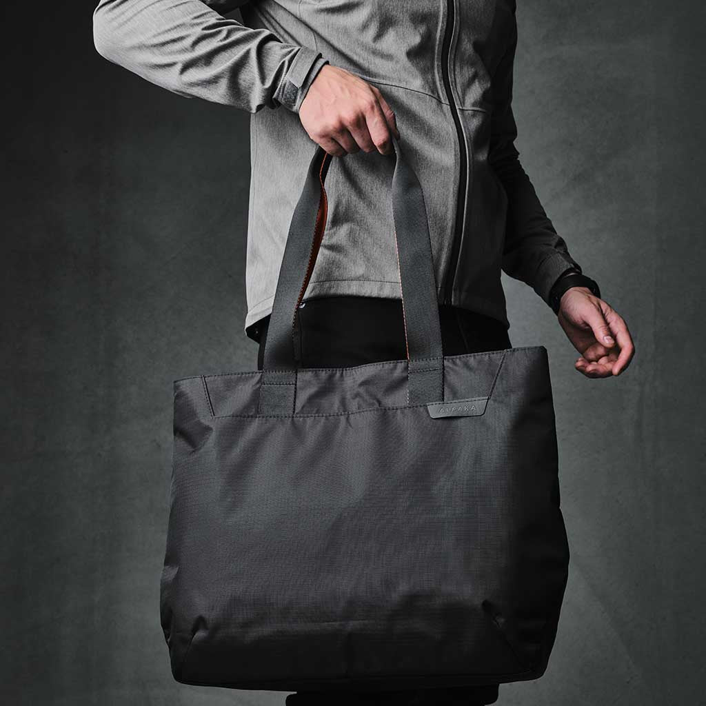 Elements Tote Alpaka AA010370110 Sling Bags 14.5L / Black | Axoflux 210D