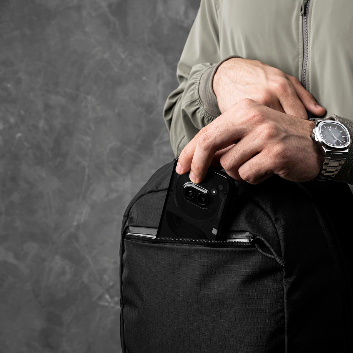 Essential Backpack 16L Alpaka AD010840118 Backpacks 16L / Black Axoflux 210D