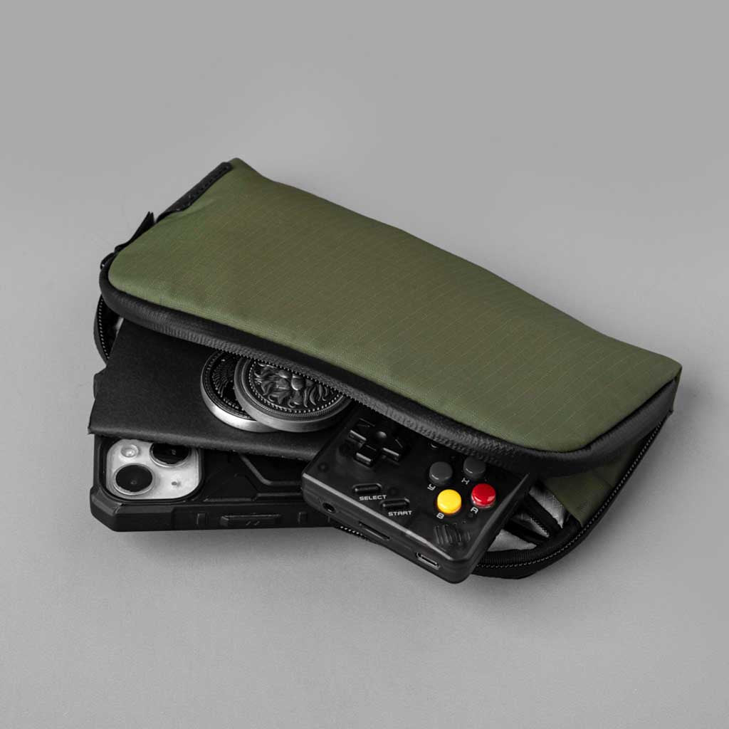 Flight Pouch Alpaka AA010510518 Pouches 300ml / Green | Axoflux 210D