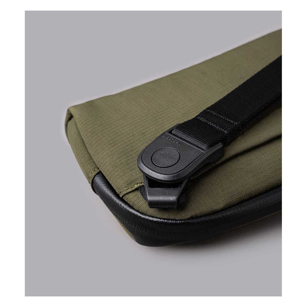Flight Pouch Pro Alpaka AA010810524 Pouches 0.7L / Green | Axoflux 400D