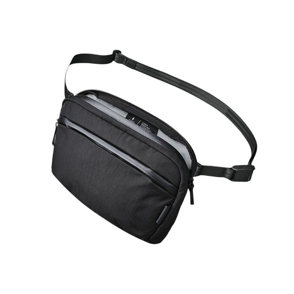 Flight Sling Alpaka AA010460118 Sling Bags 2L / Black | Axoflux 210D