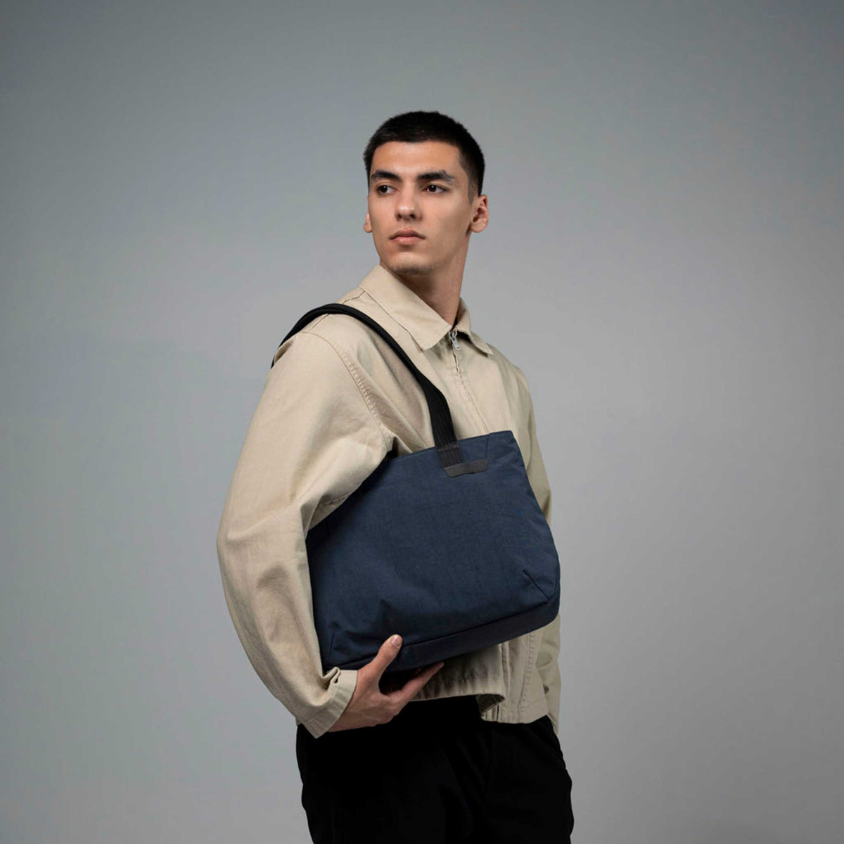 Flight Tote (S) Alpaka AD011010624 Tote Bags One Size / Moonlight Blue Axoflux 400D Ripstop Nylon