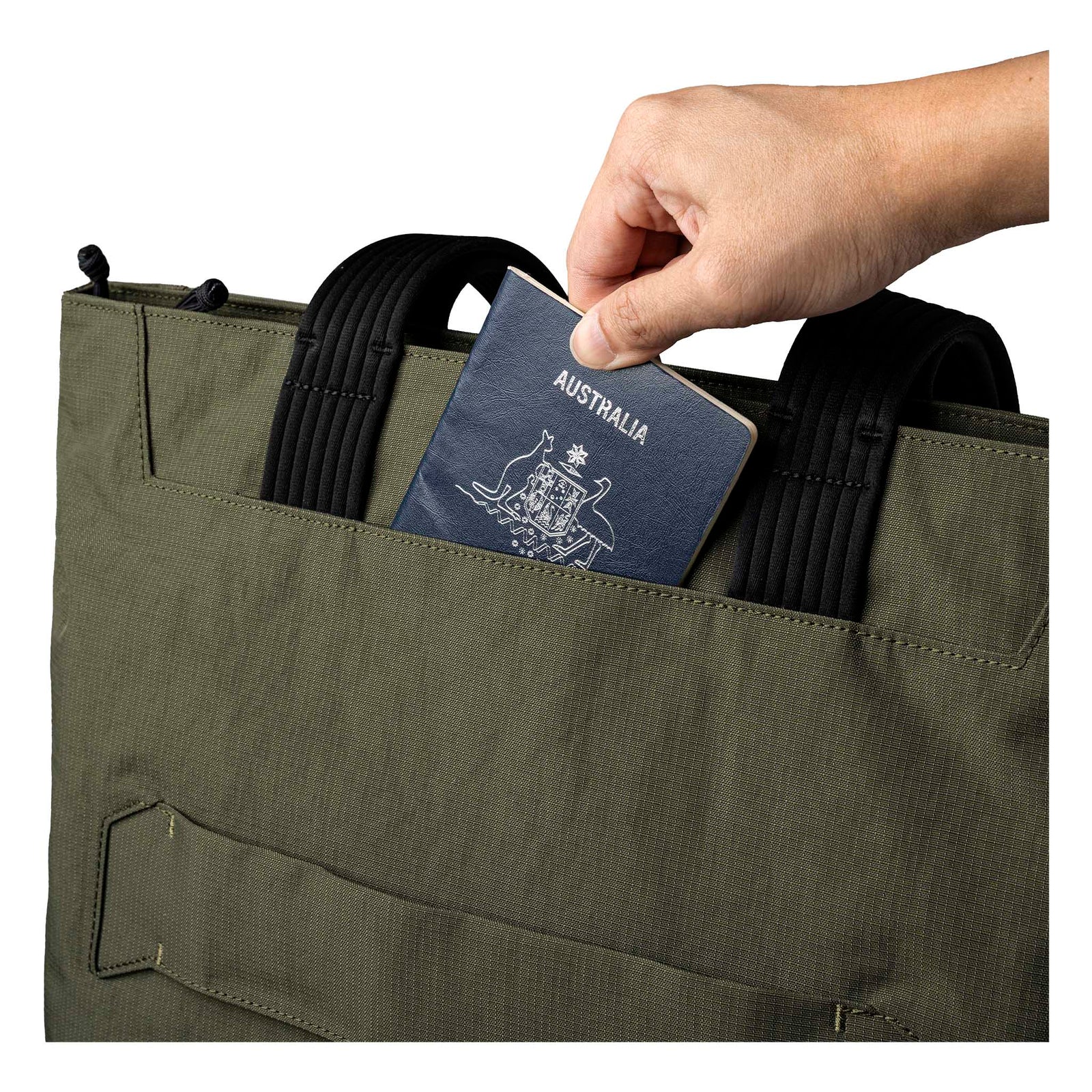Flight Tote Alpaka Tote Bags