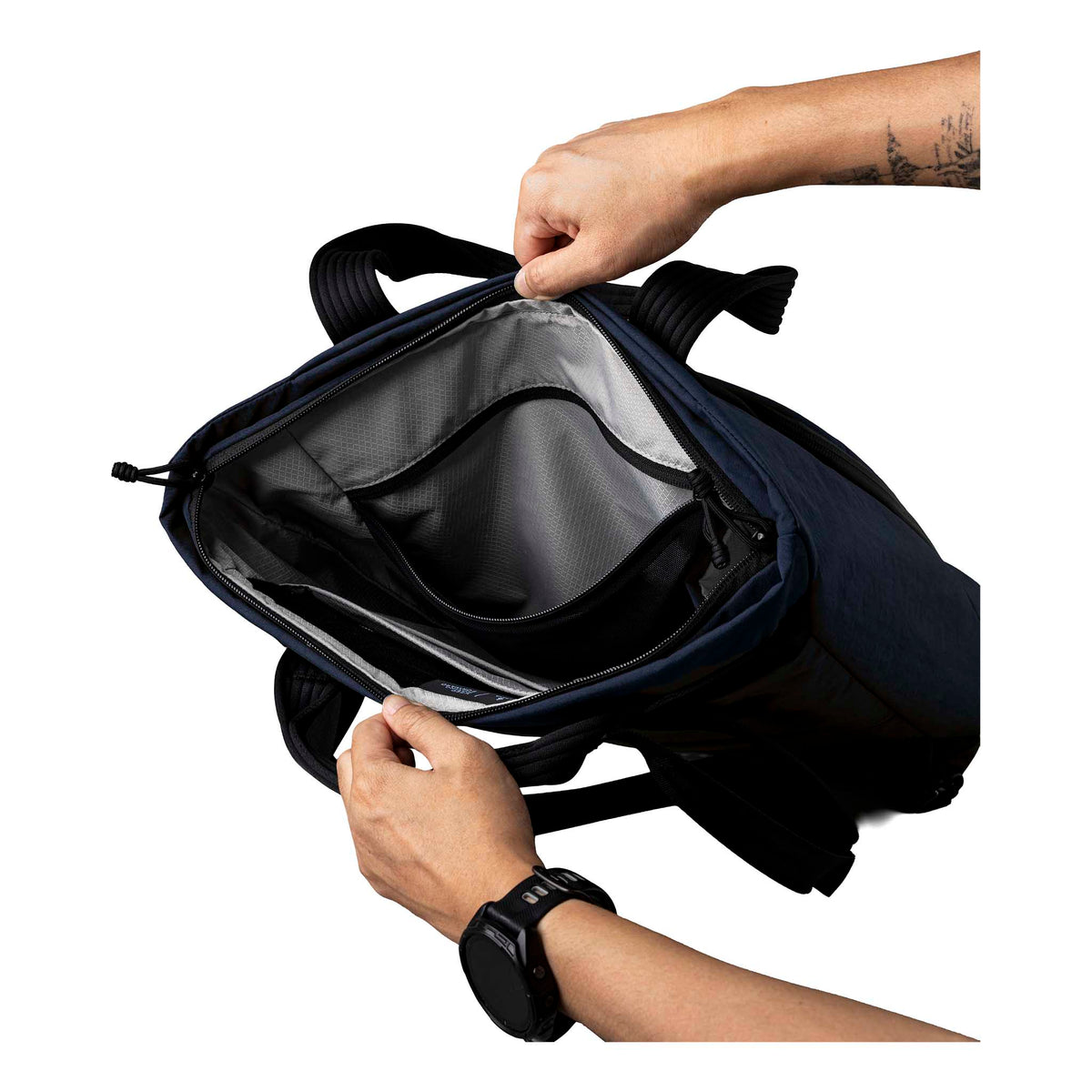 Flow Totepack Alpaka AA010850624 Tote Bags 14L / Blue | Axoflux 400D Washed Nylon