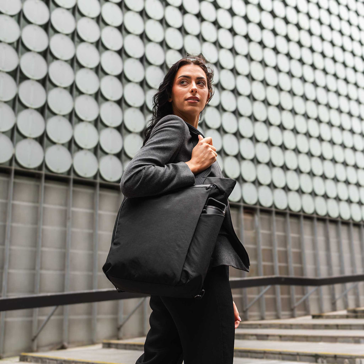 Flow Totepack Alpaka AA010850624 Tote Bags 14L / Blue | Axoflux 400D Washed Nylon