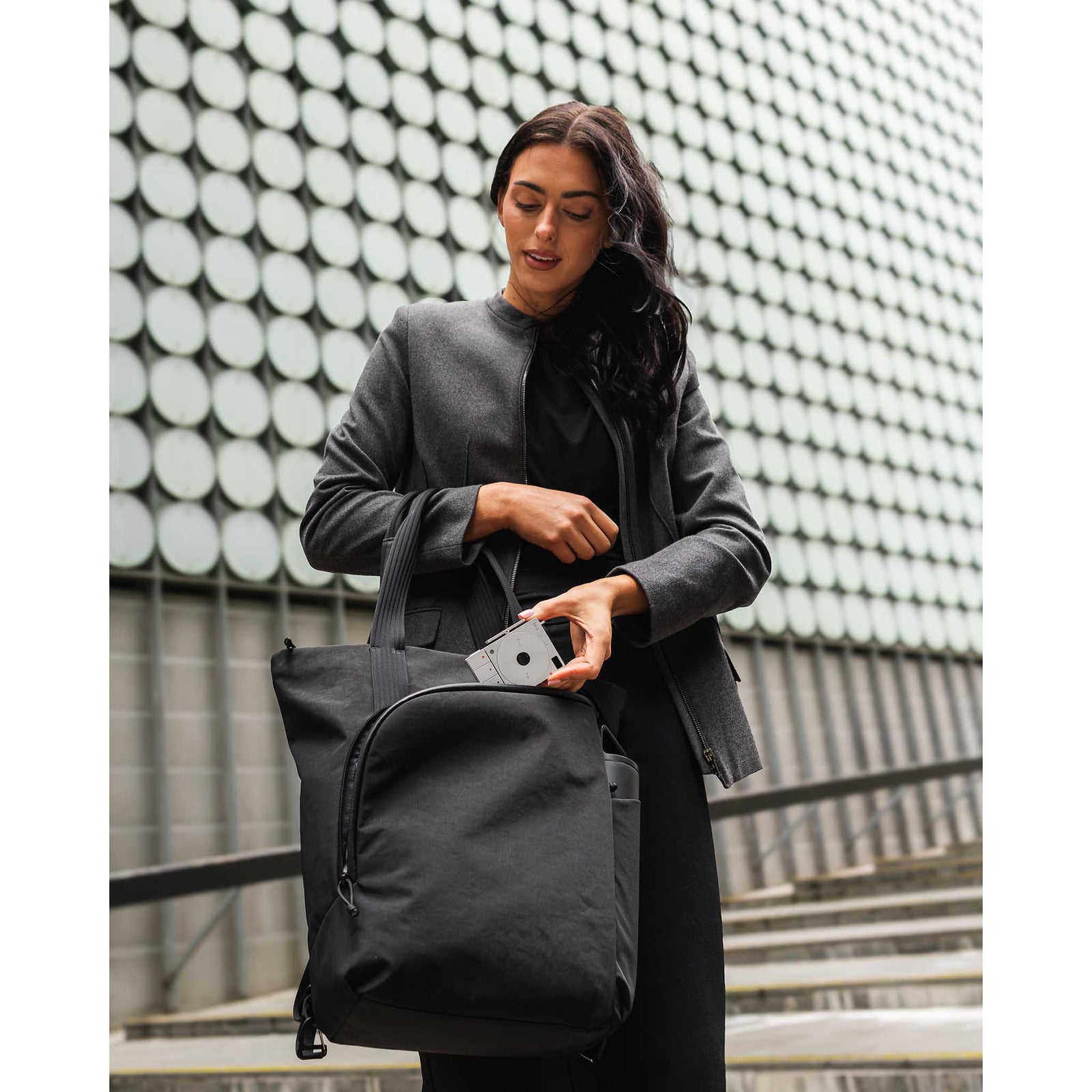 Flow Totepack Alpaka AA010850624 Tote Bags 14L / Blue | Axoflux 400D Washed Nylon
