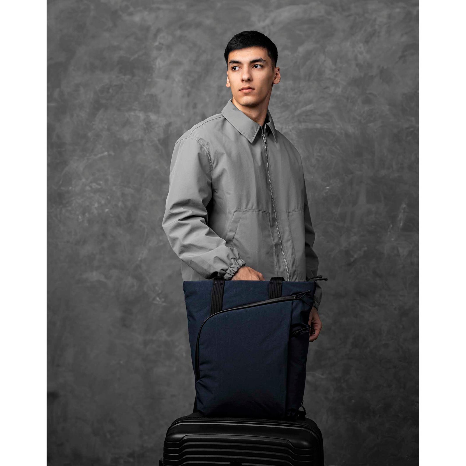 Flow Totepack Alpaka AA010850624 Tote Bags 14L / Blue | Axoflux 400D Washed Nylon
