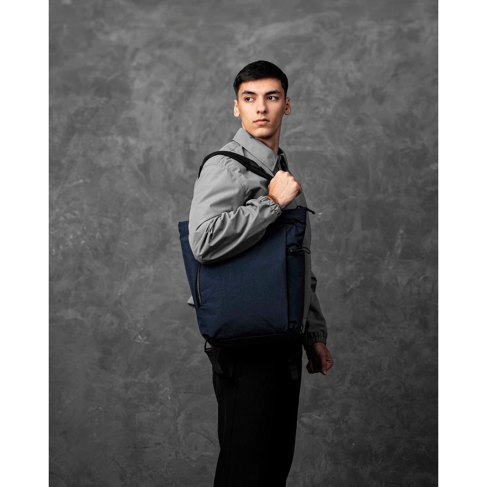 Flow Totepack Alpaka AA010850624 Tote Bags 14L / Blue | Axoflux 400D Washed Nylon