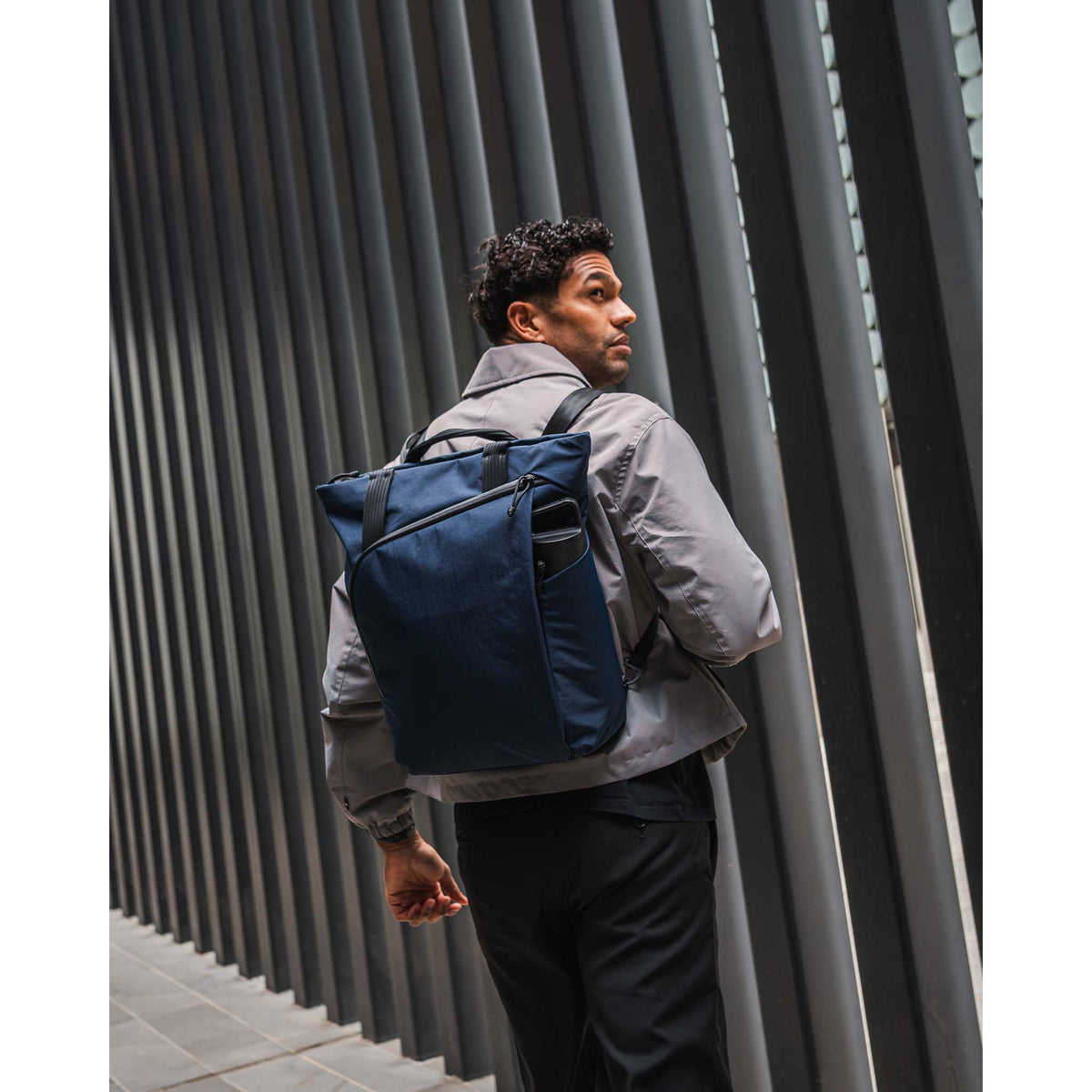 Flow Totepack Alpaka AA010850524 Tote Bags 14L / Green | Axoflux 400D Washed Nylon