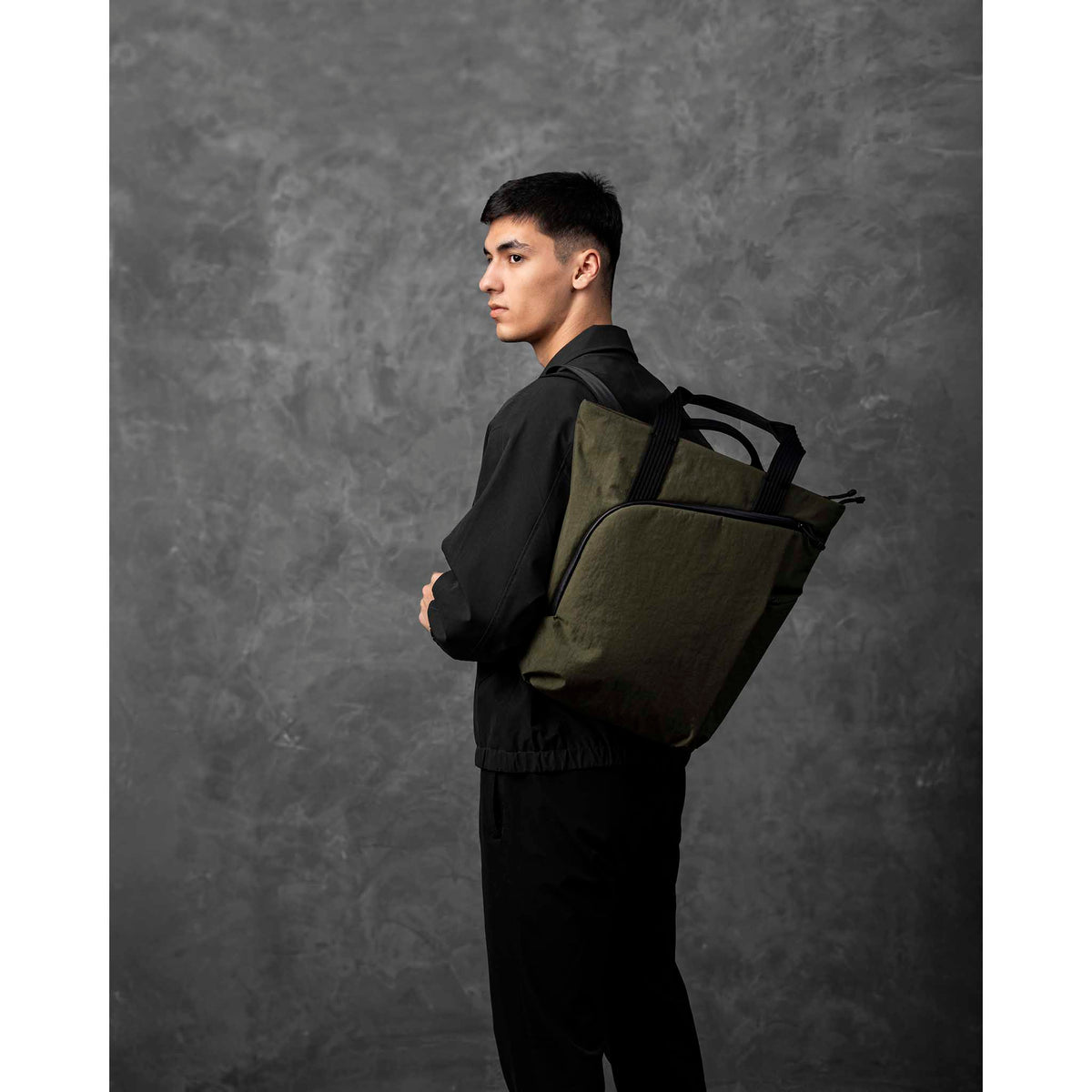 Flow Totepack Alpaka AA010850524 Tote Bags 14L / Green | Axoflux 400D Washed Nylon