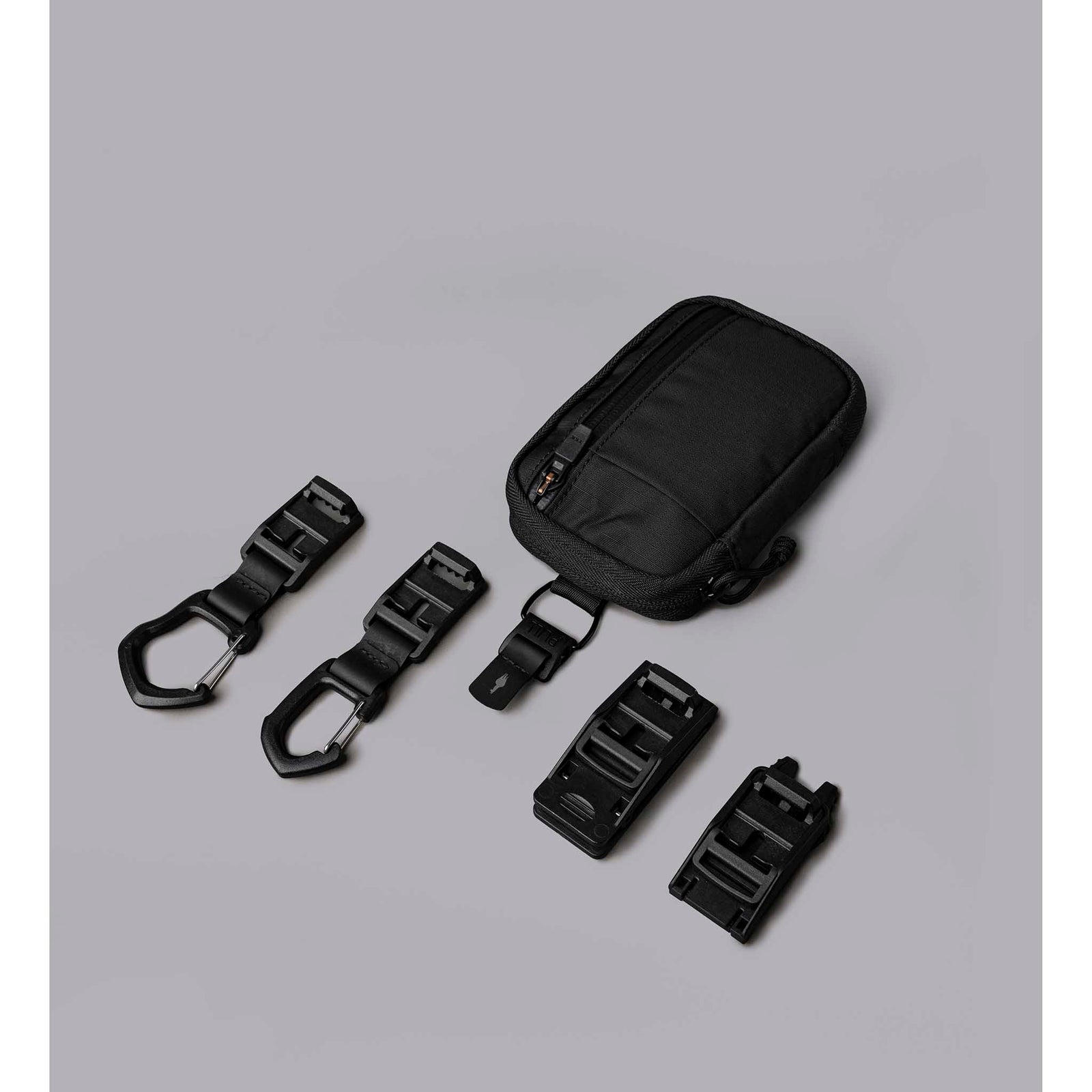 HUB Pouch V2 Alpaka AD010880118 Pouches One Size / Black | Axoflux 210D