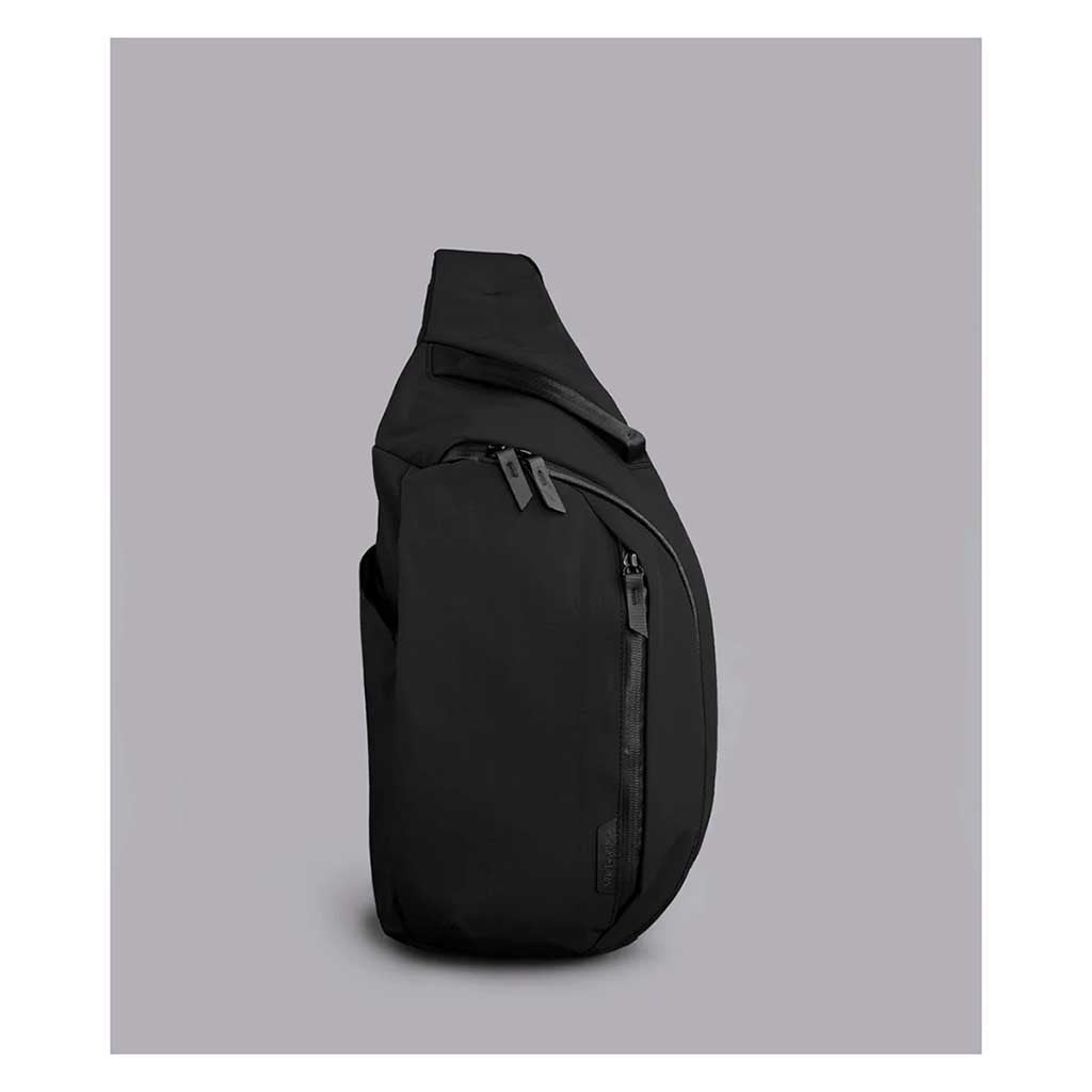 Metro Crossbody | Left Shoulder Alpaka AA010550118 Sling Bags One Size / Black | Axoflux 210D