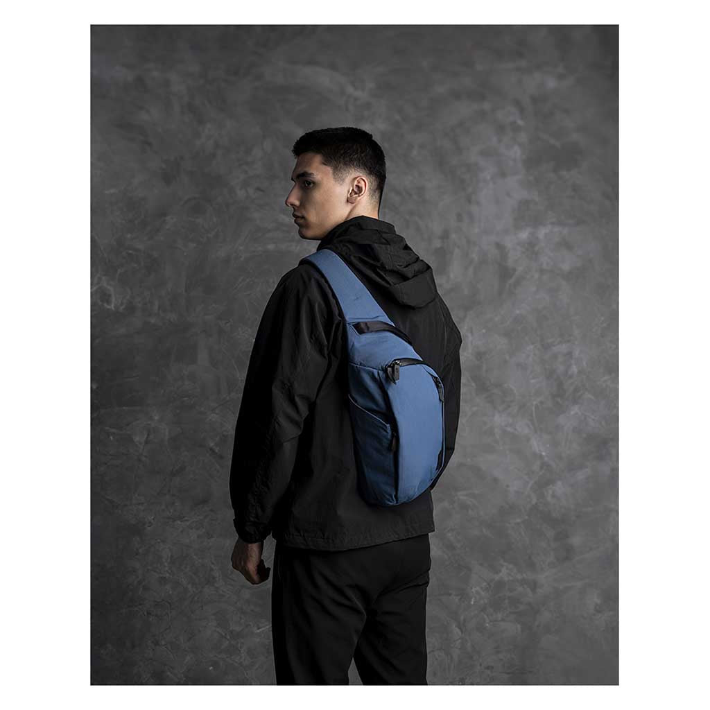 Metro Crossbody | Left Shoulder Alpaka AA010550618 Sling Bags One Size / Blue | Axoflux 210D