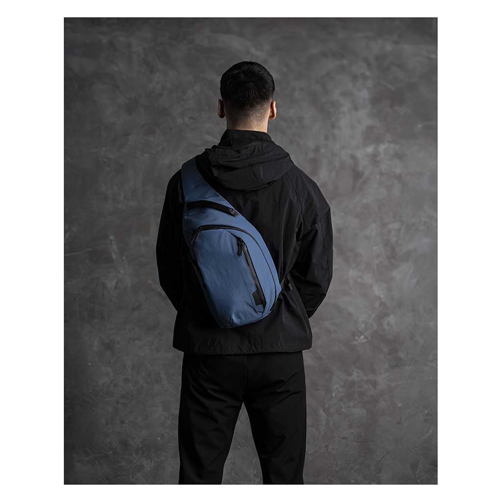 Metro Crossbody | Left Shoulder Alpaka AA010550618 Sling Bags One Size / Blue | Axoflux 210D