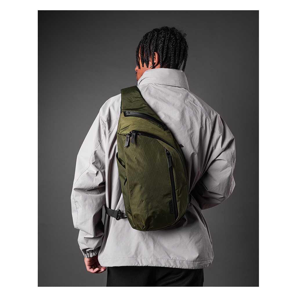 Metro Crossbody | Left Shoulder Alpaka AA010550507 Sling Bags One Size / Olive Green | X-Pac X42