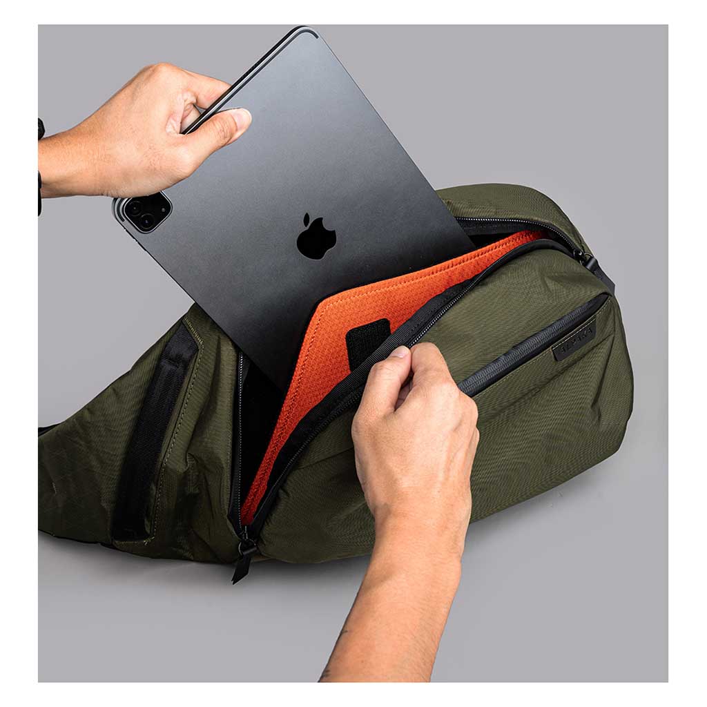 Metro Crossbody | Left Shoulder Alpaka AA010550507 Sling Bags One Size / Olive Green | X-Pac X42