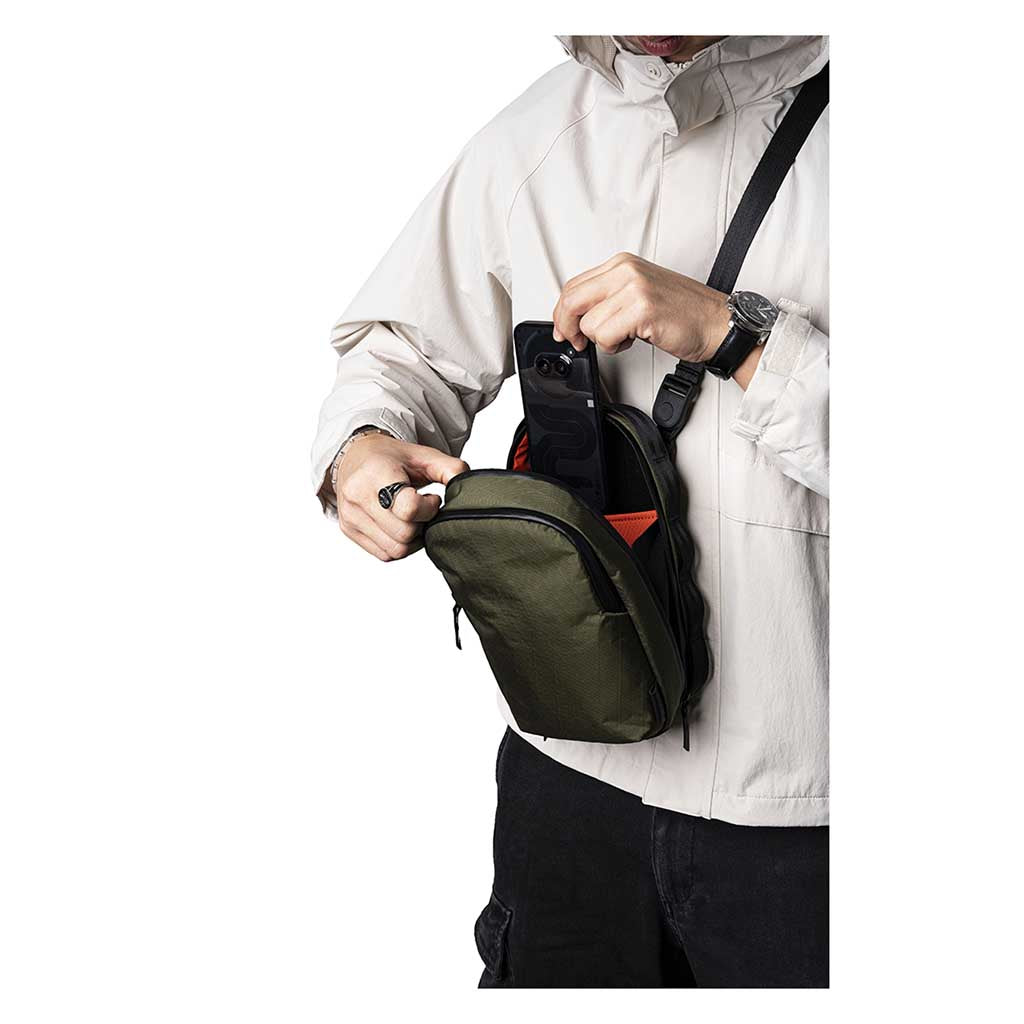 Metro Sling Max Alpaka AD010670506 Sling Bags 3L / Olive Green | X-Pac X42